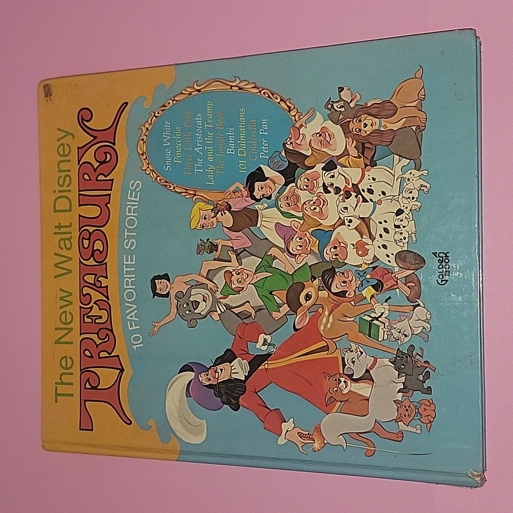The New Walt Disney Treasury, 10 favorite stories book.